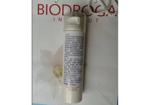 宝迪佳   舒敏保湿精华乳200ml