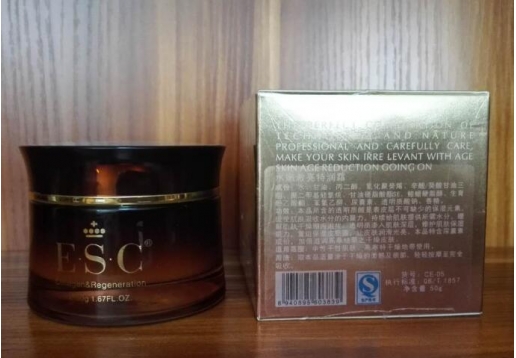 ESC 水嫩澈亮特润霜50g