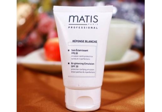 魅力匙 雪肌美白乳液SPF20 50ml