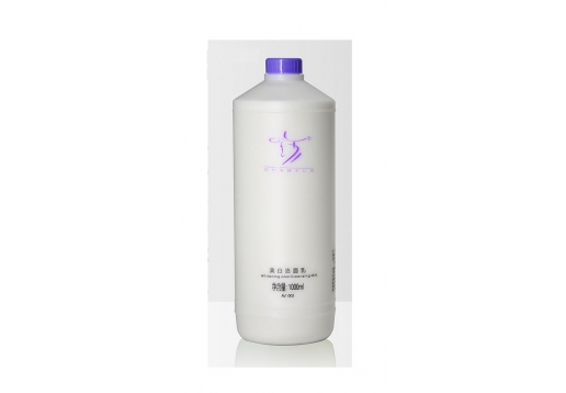 莎芭纤妮 美白洁面乳1000ml 新产品已更名为皙白洁面乳