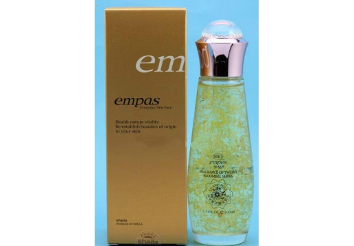 伊佰 洋甘菊花瓣安肌水100ml 