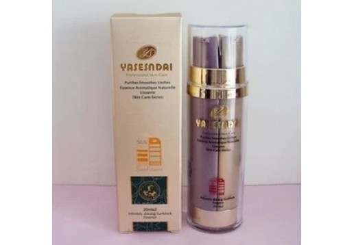 娅丝圣黛 天然乳双色隐形粉底液20ml*2