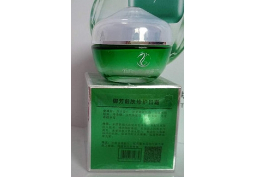 御芳可 苗方御颜靓肤修护日霜30g
